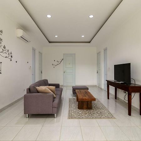 Reddoorz Plus Near Exit Toll Puncak 2 Bogor Exterior photo