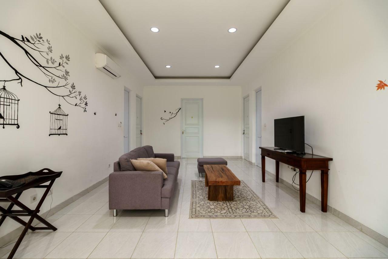 Reddoorz Plus Near Exit Toll Puncak 2 Bogor Exterior photo